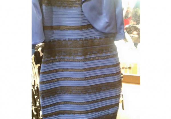 Какого цвета платье??? Не розыгрыш-все видят разный цвет Snimok-e%60krana-2015-02-27-v-9.54.41-600x419