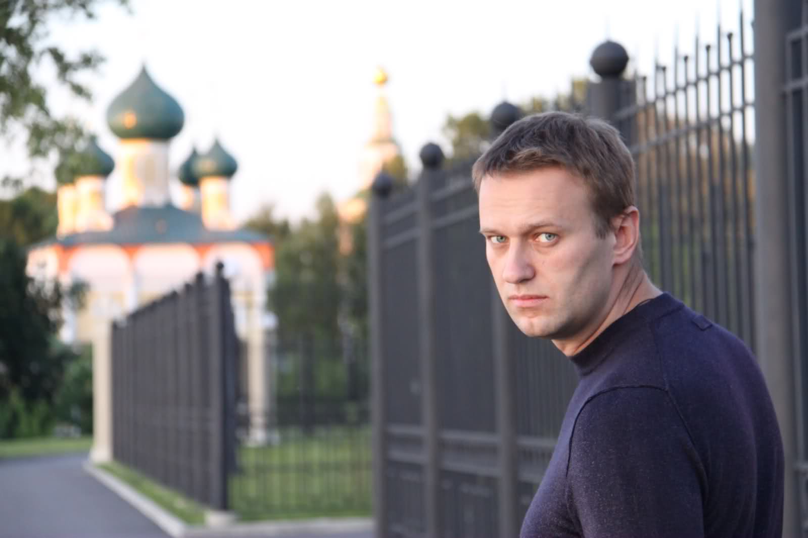 СК: Навальный нарушил подписку о невыезде