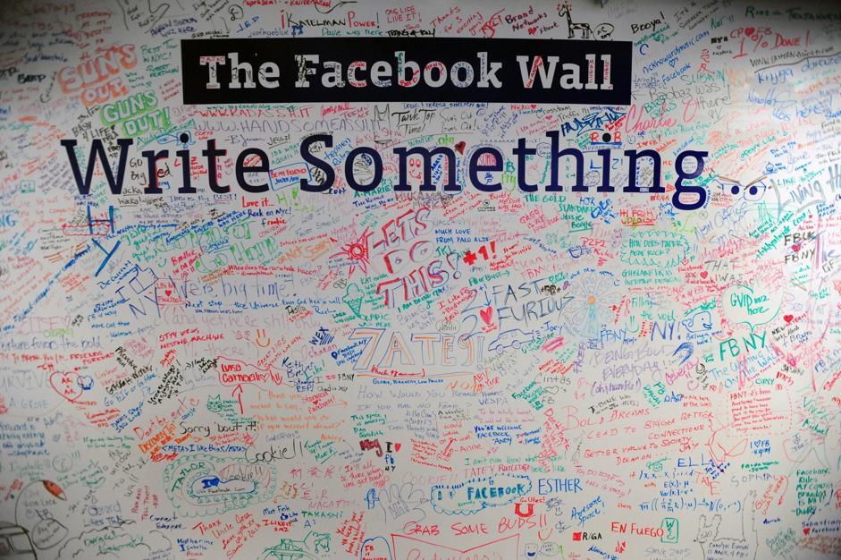 Десять лет Facebook. Главные события в жизни соцсети