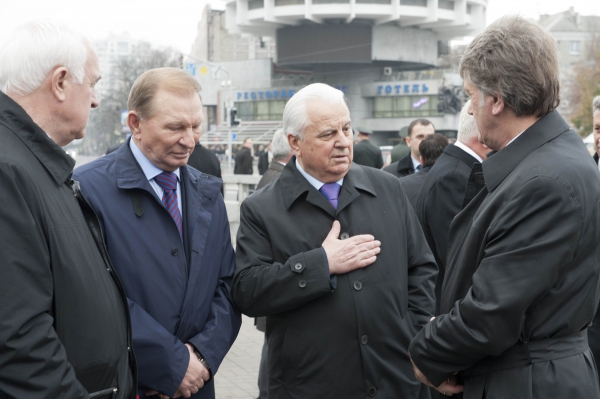 Кравчук, Кучма и Ющенко обвинили Россию: сеет сепаратизм в Крыму