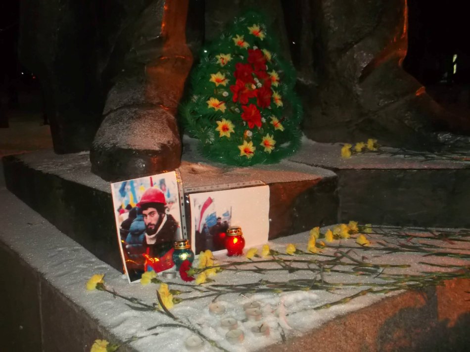 Янукович объявил 20 февраля днем траура по погибшим в Киеве