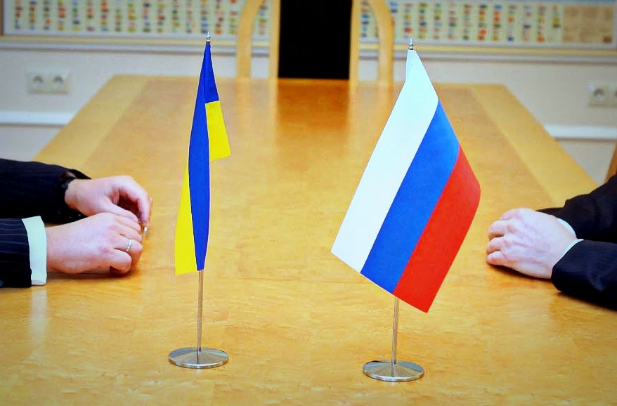 Россия снова решила платить Украине, теперь вместе с Западом