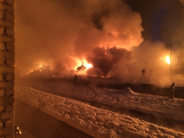 В Кирове загорелись вагоны со сжиженным газом, эвакуированы 400 человек