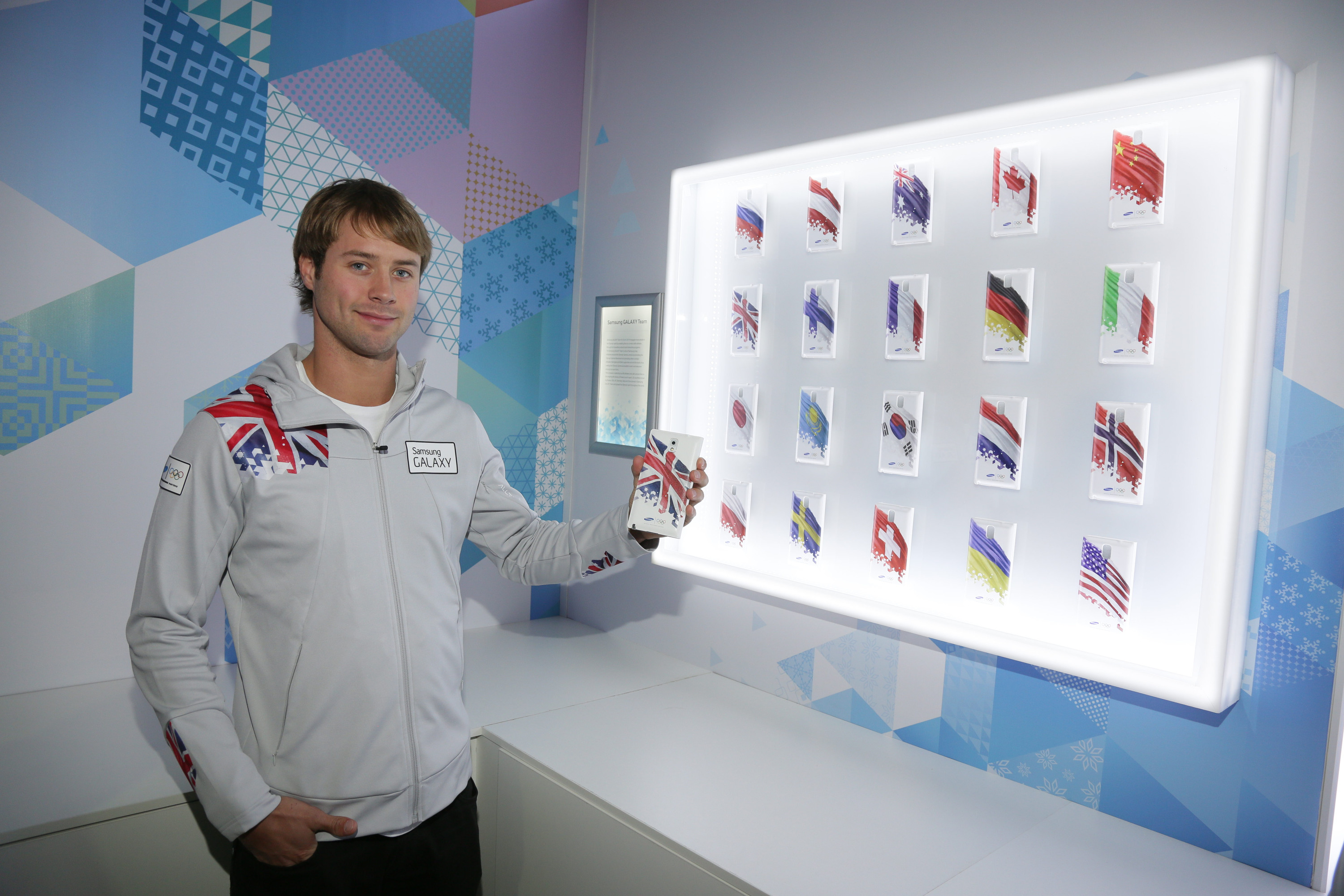 Samsung просит атлетов в Сочи заклеить «яблоко» на «Айфонах» за бесплатный смартфон