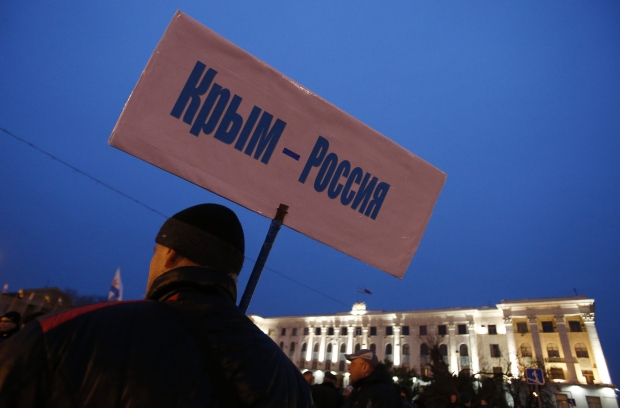 Парламент Крыма запретил публиковать негатив о референдуме аккредитованным журналистам