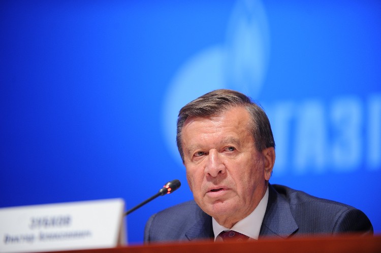 Из «Газпрома» бегут акционеры: Виктор Зубков загодя продал свою долю