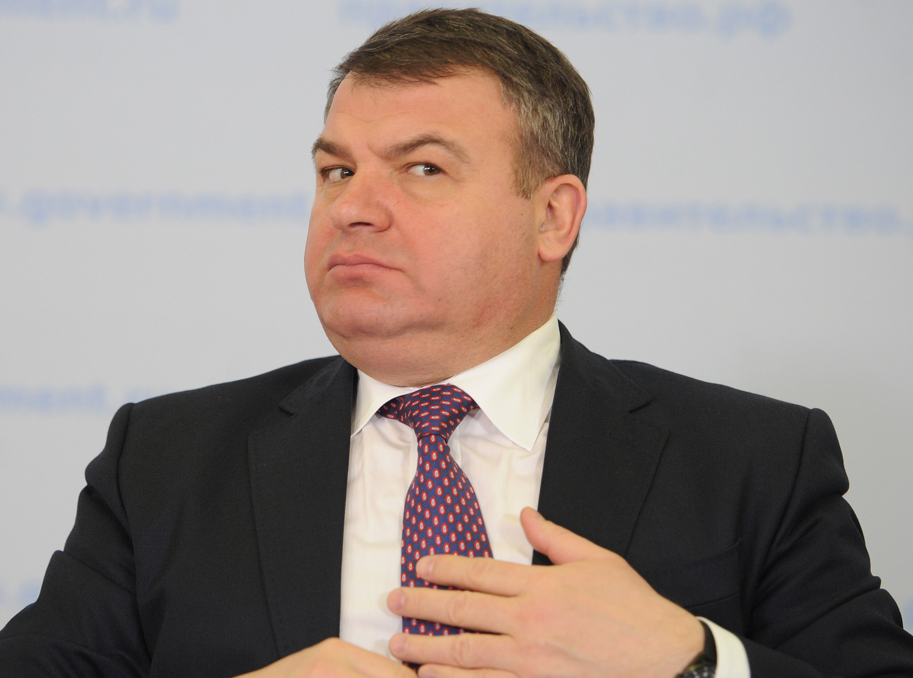 СК закрыл уголовное дело против Сердюкова