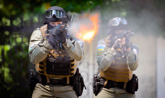 Война на юго — востоке Украины продолжается, несмотря на заявления Киева о «режиме прекращения огня»