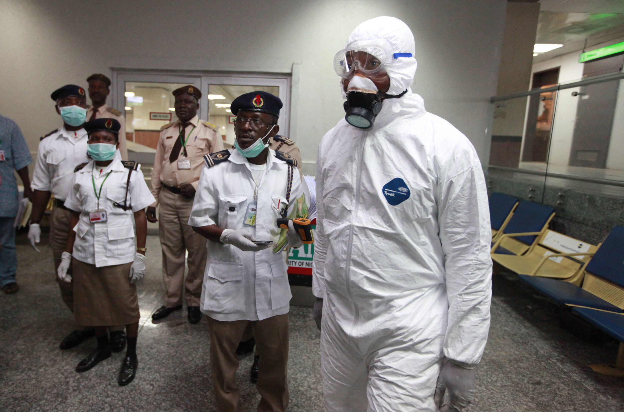 Обама отправляет 3 тысячи военных в Африку на борьбу с Эболой
