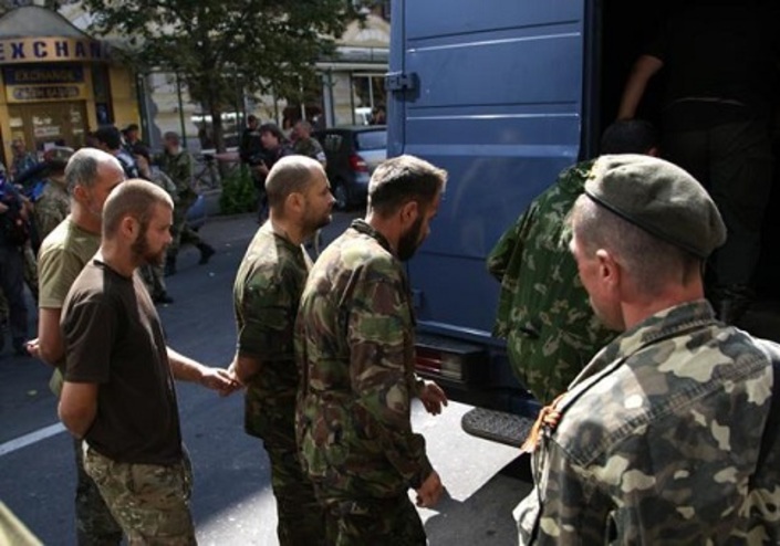 The New York Times: Киев выдает ополченцам подставных пленных