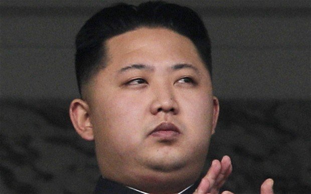 Долгое отсутствие Ким Чен Ына объяснили операцией на ноге