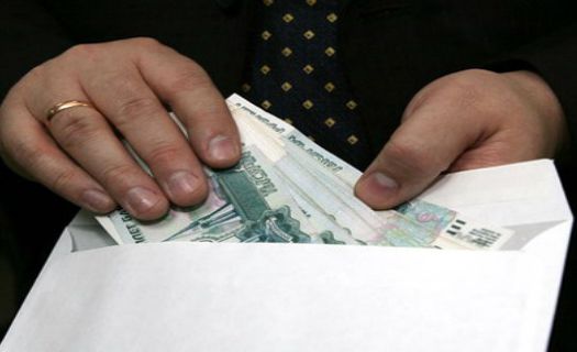 По планам Минюста, зарплата в конверте обернется для работодателей уголовным наказанием