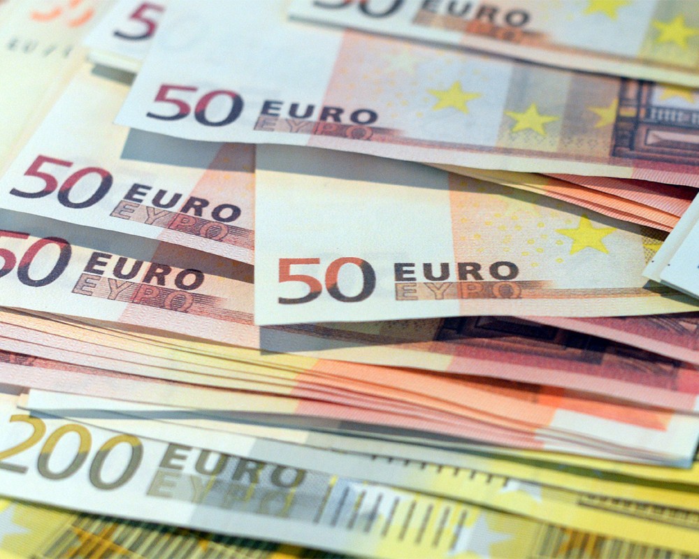 Брижевой курс евро превысил 60 рублей