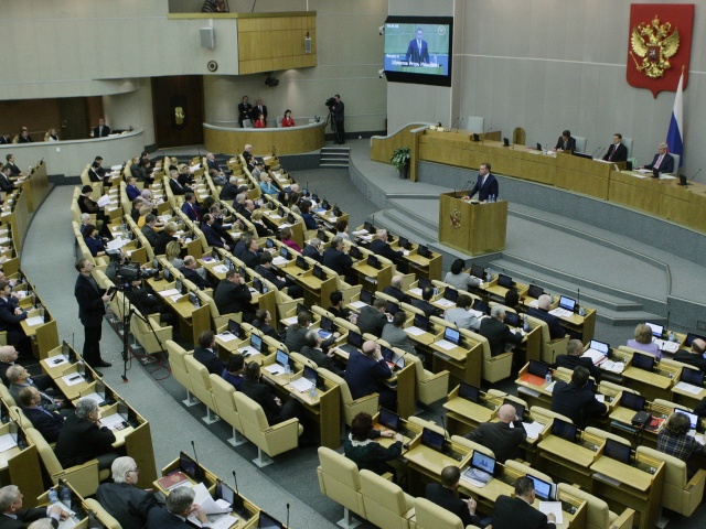 Немцов уличил депутатов Госдумы в неуплате налогов на 47 млн рублей