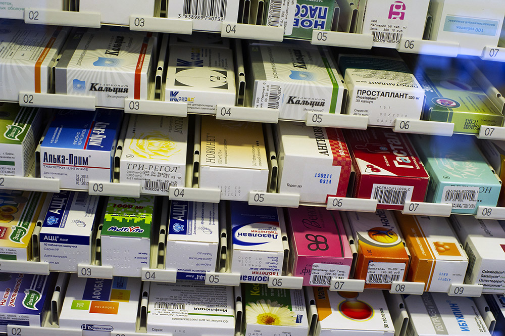 Минпромторг предложило ограничить госзакупку импортных лекарств
