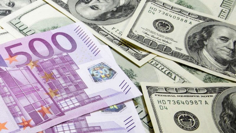 Биржевой курс доллара превысил 63 рубля, евро — 67 рублей