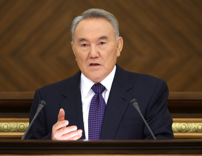 Назарбаев побеждает на выборах президента Казахстана с 97% голосов