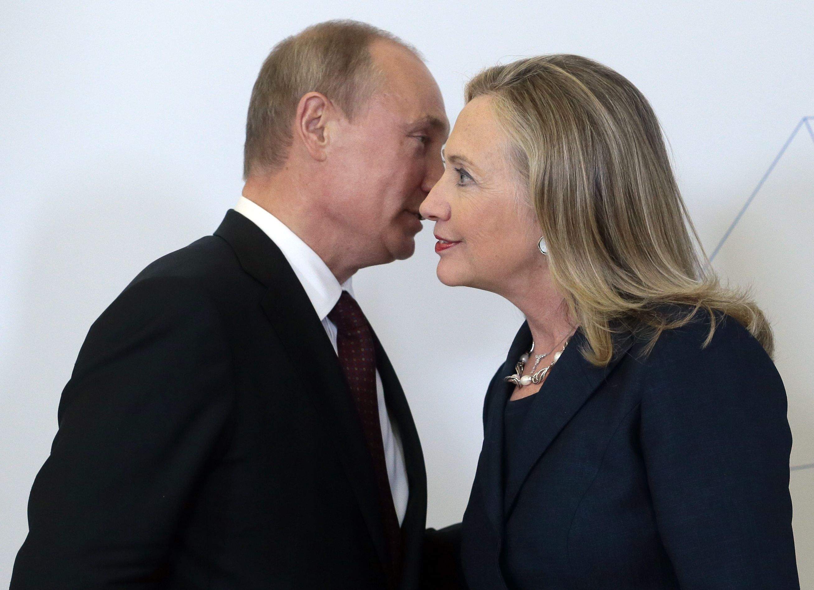 «У него нет души». Что Хиллари Клинтон говорит о России и Путине
