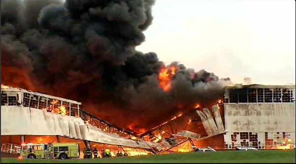 Фото: в США на заводе General Electric начался мощный пожар