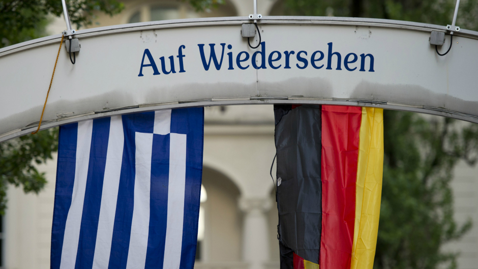 The Times: европейские страны готовятся «выкинуть» Грецию из еврозоны