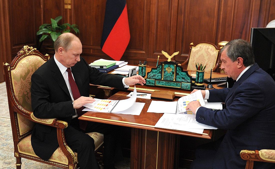 Нефтяники просят Путина не допустить контроля правительства и импортозамещения в отрасли