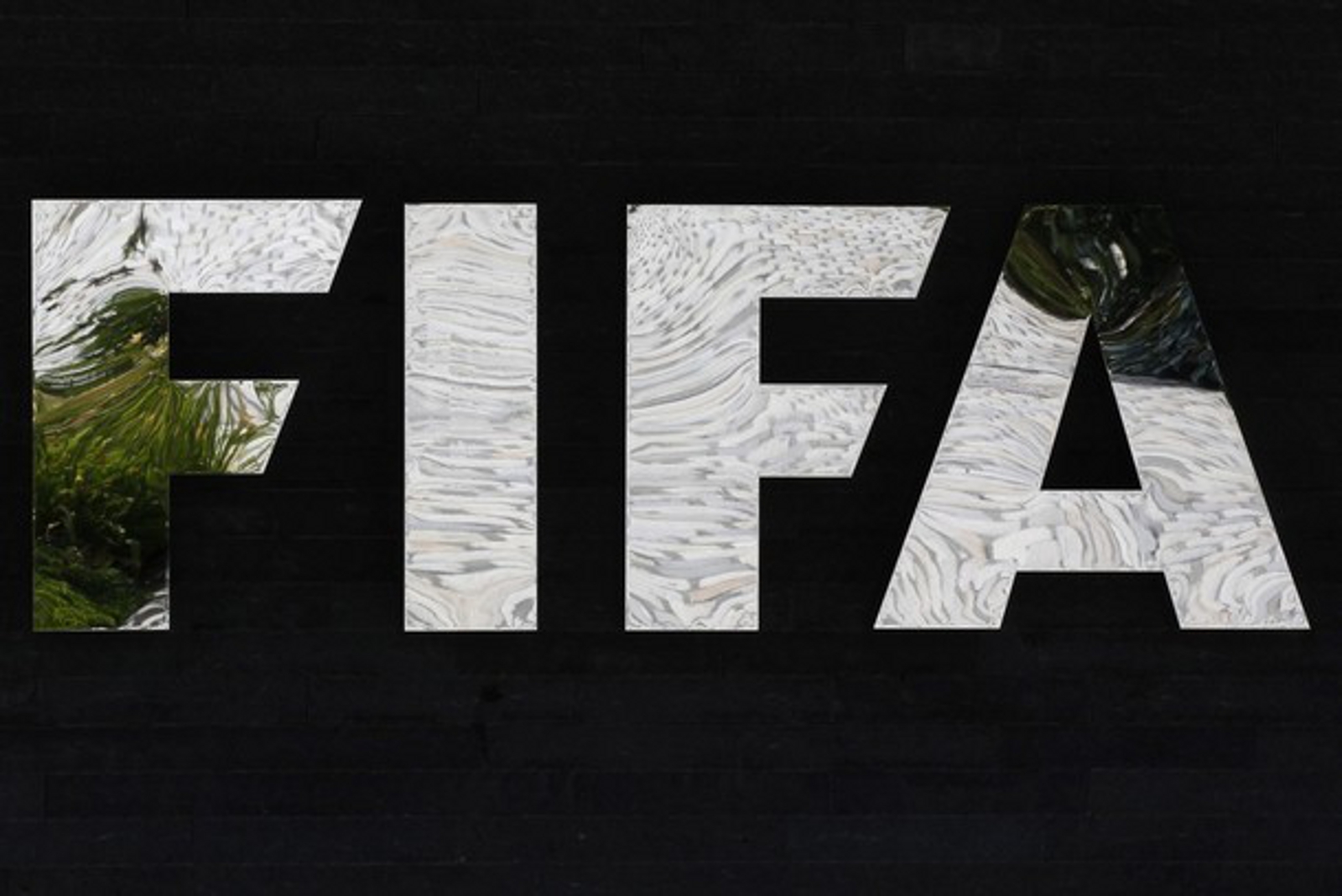 Скандал в ФИФА: при чем здесь США, за что давали взятки и другие подробности