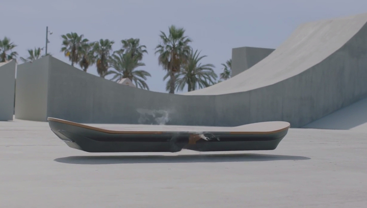 Видео: Lexus представил прототип «летающей доски»