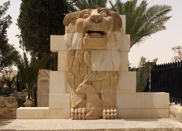 «Исламское государство» распродает и уничтожает статуи Пальмиры