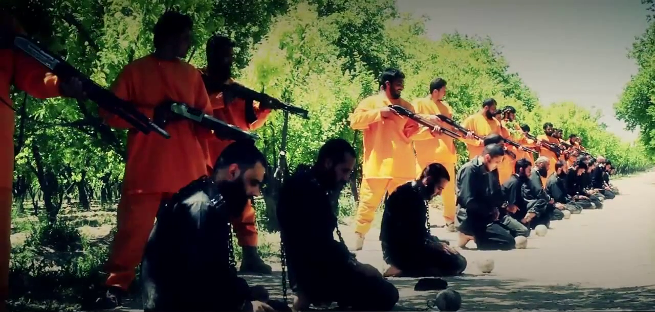 Боевики из «Армии ислама» опубликовали видео расстрела 18 членов «Исламского государства»