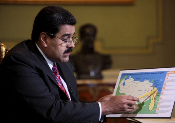 Президент Венесуэлы призывает к захвату территории соседней Гайаны