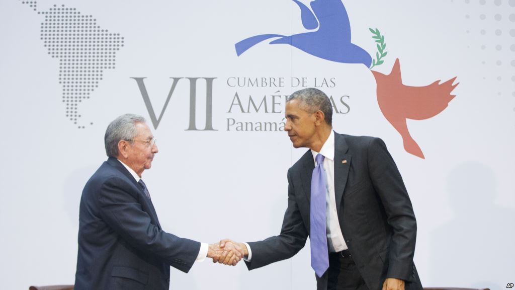 Обама объявил о возобновлении дипломатических отношений США и Кубы