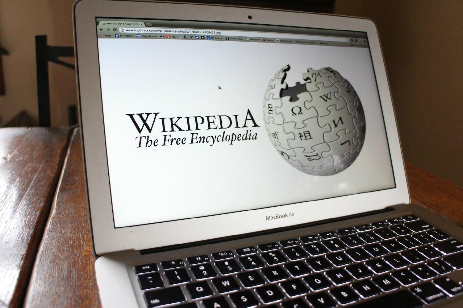 Роскомнадзор грозит заблокировать «Википедию» уже в понедельник