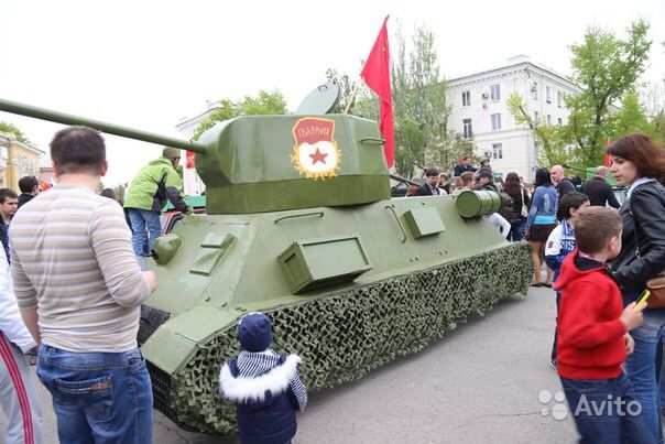 Житель Таганрога выставил на продажу «танк» из старой «шестерки»