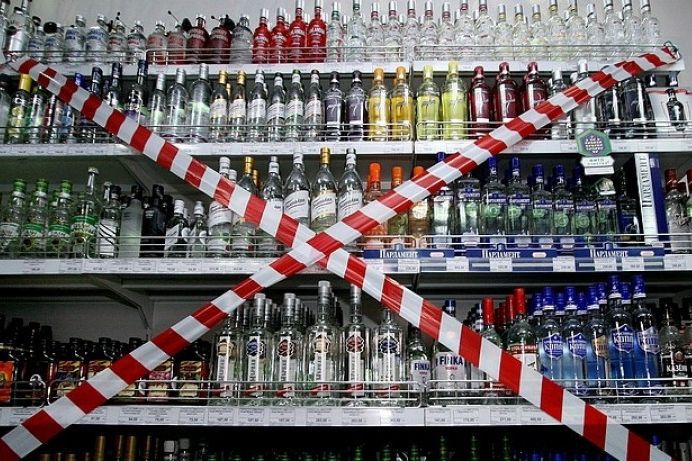 Депутаты снова взялись за закон о запрете на продажу алкоголя до 21 года