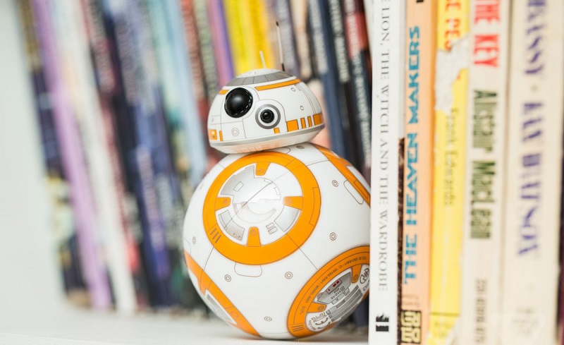 Видео: дроид BB-8, лучшая игрушка мире прямо сейчас