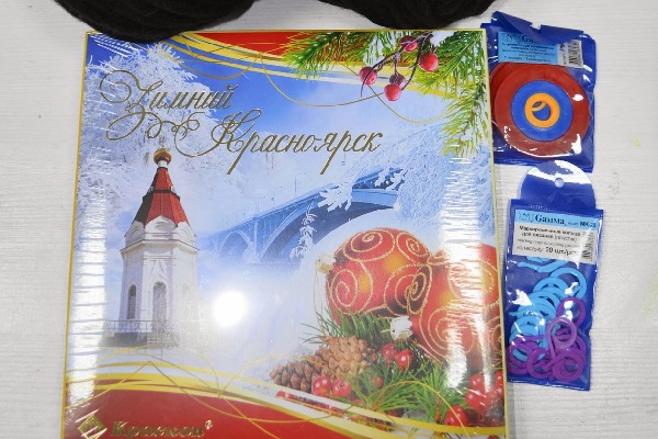 В Красноярске власти потребовали уплатить налог на подаренные жителям конфеты