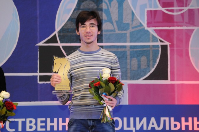 Молодой гроссмейстер погиб, сорвавшись с 12-го этажа в Москве