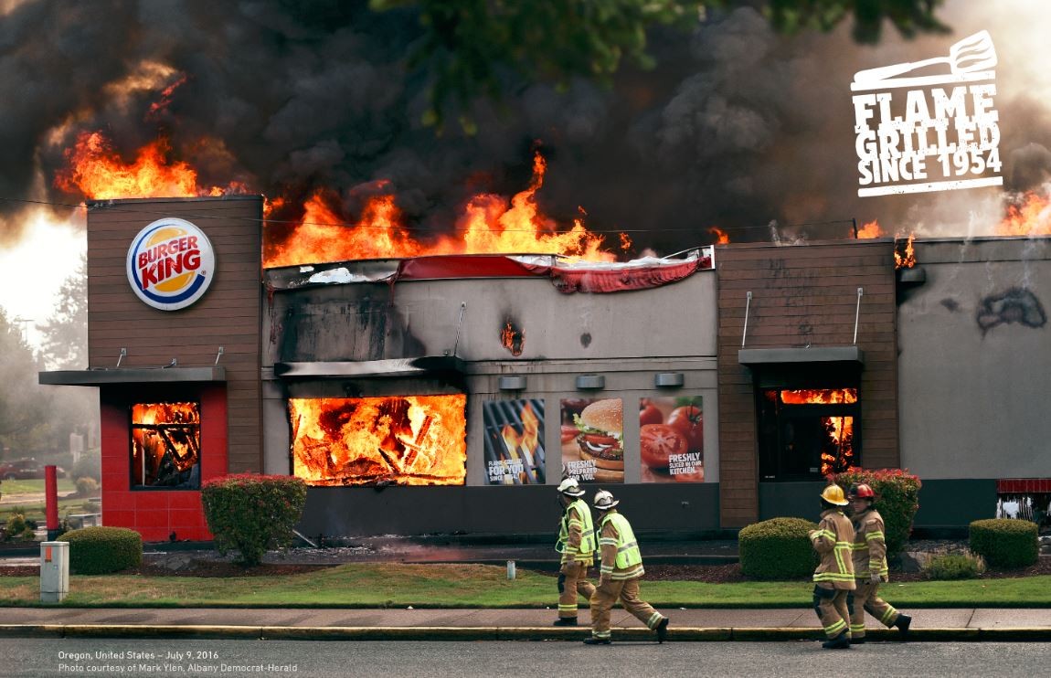 Готовят с огоньком. Burger King использовал фото настоящих пожаров в ресторанах для своей рекламы