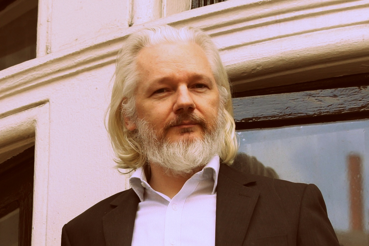 WikiLeaks разоблачает хакеров ЦРУ в специальной серии публикаций под названием Vault 7. Что это?