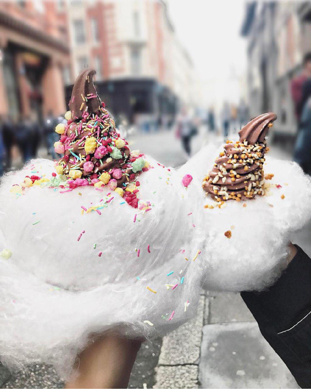 В Лондоне появилось мороженое на облачке из сахарной ваты, и это украшение для инстаграма