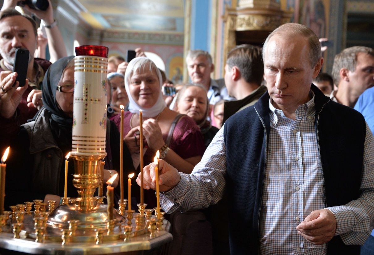 путин на иконе в храме