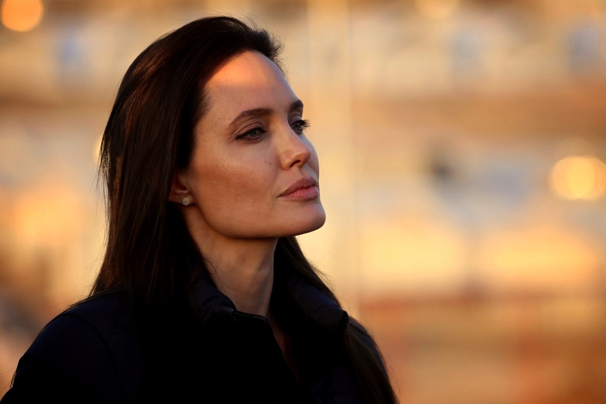 Анджелина Джоли рассказала о лицевом параличе, но обсуждают её жестокое обращение с детьми