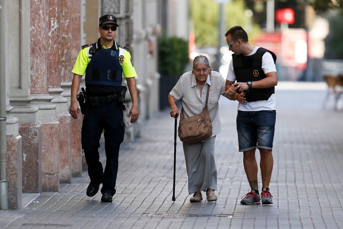 Что произошло в Барселоне, где 13 человек погибли в результате теракта