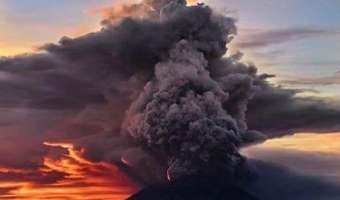 Вы не узнаете свой любимый хэштег. На сказочном Бали — извержение вулкана, а в инстаграме много фоток