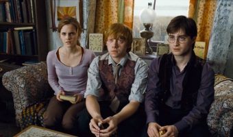 «Рон начал есть семью Гермионы». Нейросеть написала рассказ о Гарри Поттере. Правды в нём мало, но зато смешно