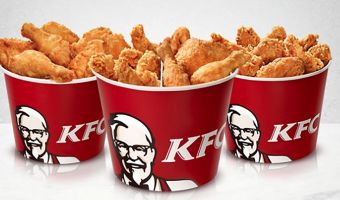 Британцы провели свадьбу в KFC. И её стоимость — лучший повод задуматься о банкете в фастфуде