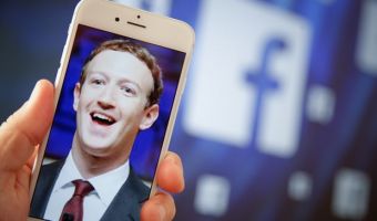 «Чего ты ждешь? Удаляй фейсбук!» Как утечка данных привела к массовым призывам покинуть соцсеть