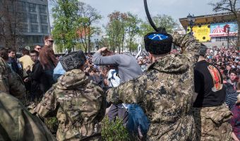 Казаки выпороли казаков, бивших нагайками людей на митинге «Он нам не царь». За что ещё они стегают друг друга