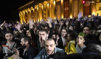 Зачем полиция обыскала известные грузинские клубы и почему люди после этого вышли протестовать на улицы