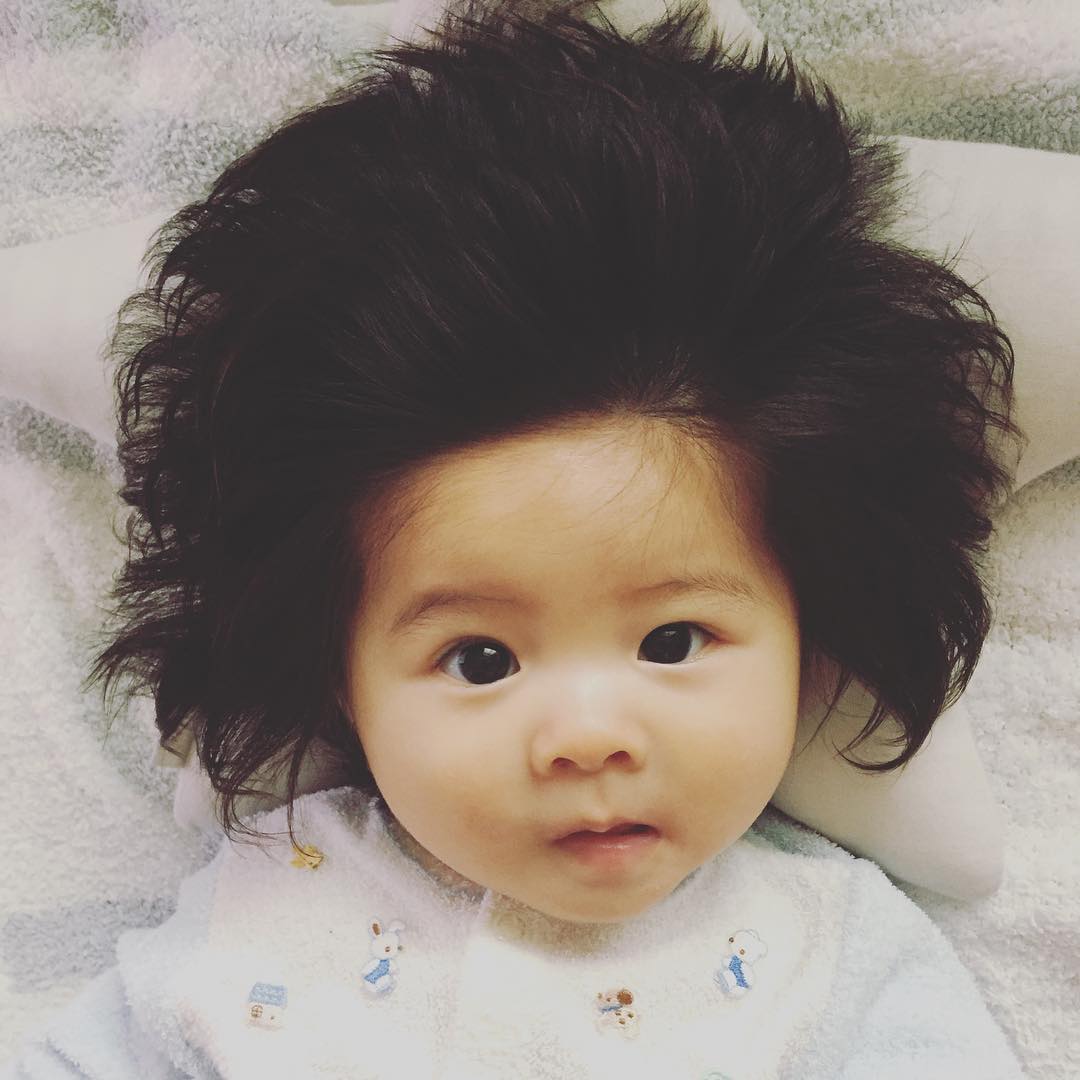 Могут ли дети родиться с волосами. Беби Чанко волосы. Малышка Чанко. Японка Чанко. Густые волосы у новорожденного.
